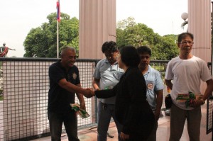 Dr. Odine Maria M. de Guzman kasama ang mga Pangulo ng mga samahan ng drayber at opereytor sa UP Diliman